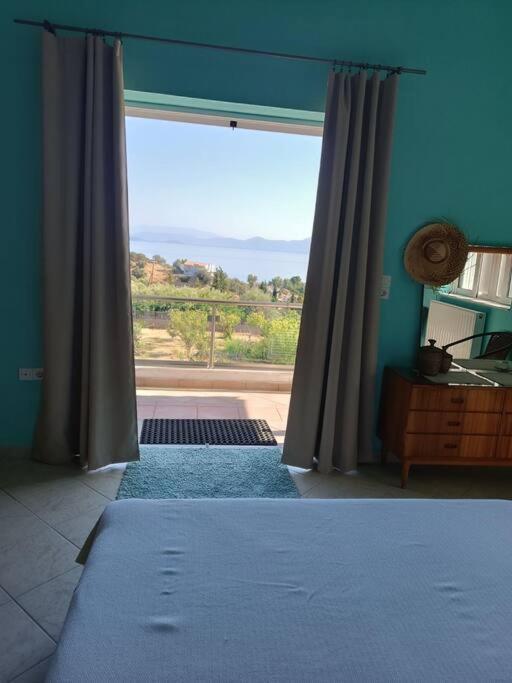 Ολόκληρος Όροφος Αγροτική Οικία Lejlighed Néos Pírgos Eksteriør billede